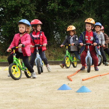 Anjou sport nature La Jaille-Yvon 49 Activités sportives Vélo Groupes scolaires sport pour enfant proche d'Angers et Laval